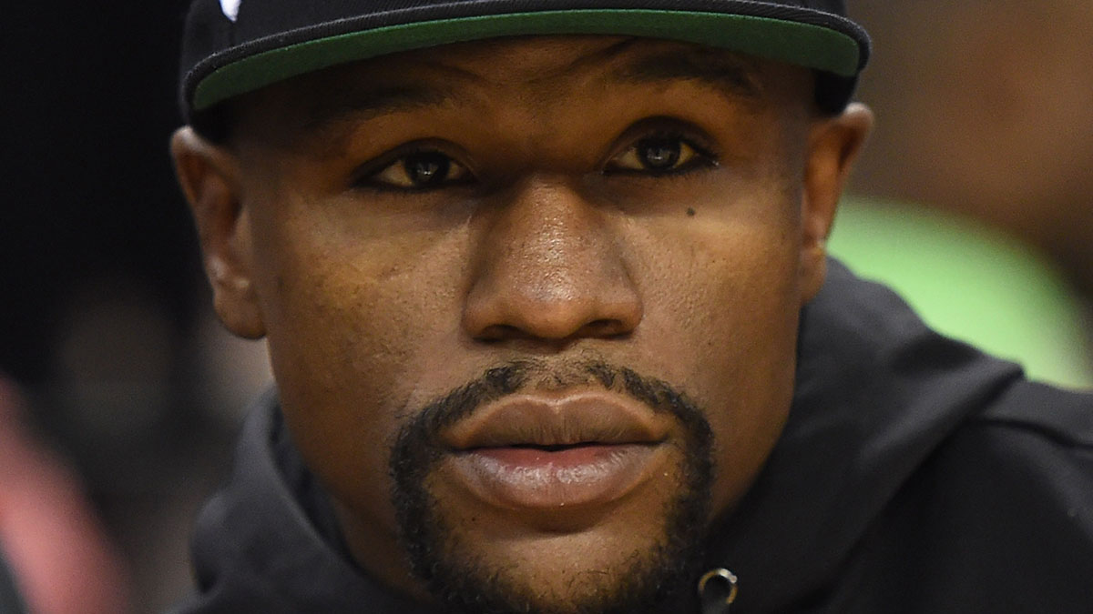 Floyd Mayweather faces felony charges in Las Vegas
