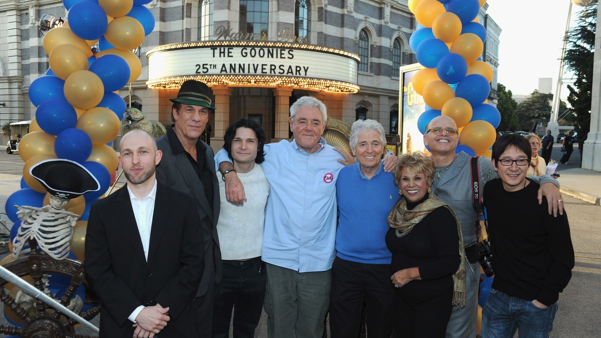 'Goonies' Reunion! Watch the Cast's Virtual Tribute 35 ...