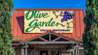 Olive Garden restaurant exterior