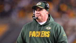 Head Coach Mike McCarthy of the Green Bay Packers looks on from the sidelines in the first half during the game against the Pittsburgh Steelers at Heinz Field on November 26, 2017 in Pittsburgh, Pennsylvania.