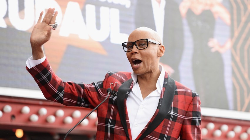 775131791AE003_RuPaul_Honor