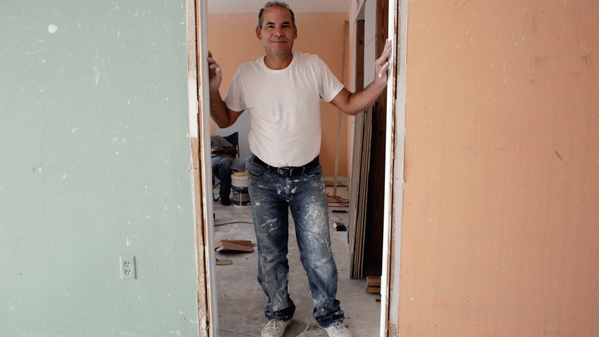 IMMIGRANTS_AP_16120788459352