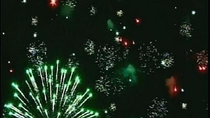 KNSD_La_Jolla_Fireworks_Show_Is_on_060311_83_mezzn_722x406_1968107474.jpg