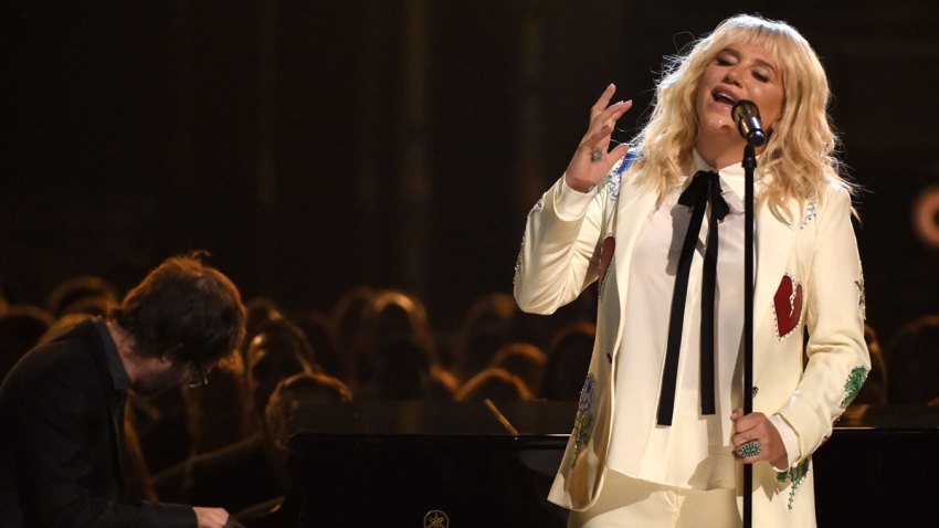 2016 Billboard Music Awards - Show