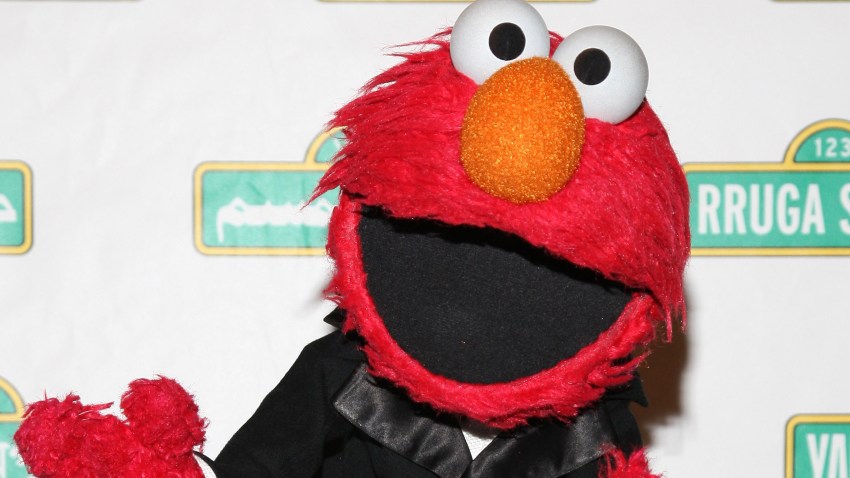 PHI Elmo Teaches Kids