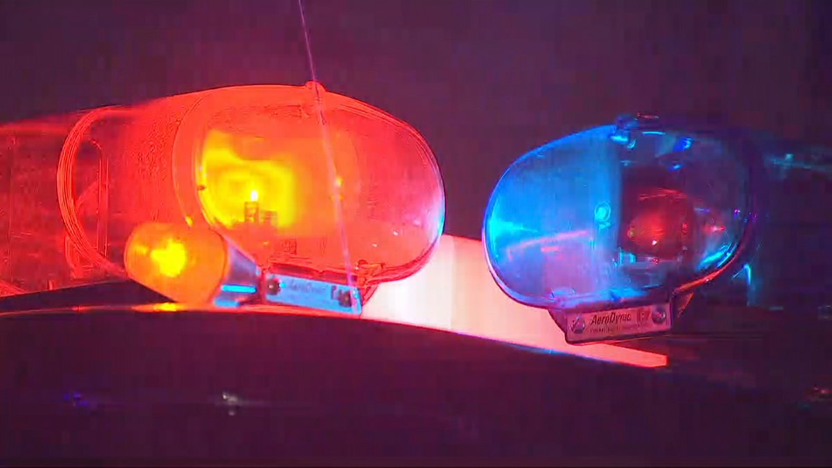 Route 8 South closed in Beacon Falls due to car crash - Vimarsana News