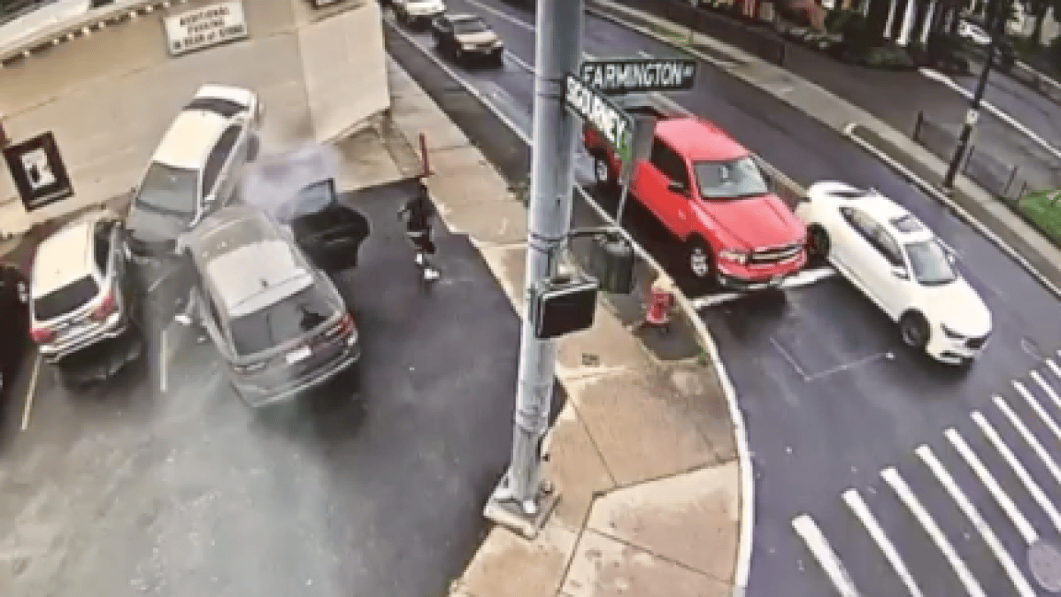 Police Look For People Involved in Stolen Car Accident in Hartford ...