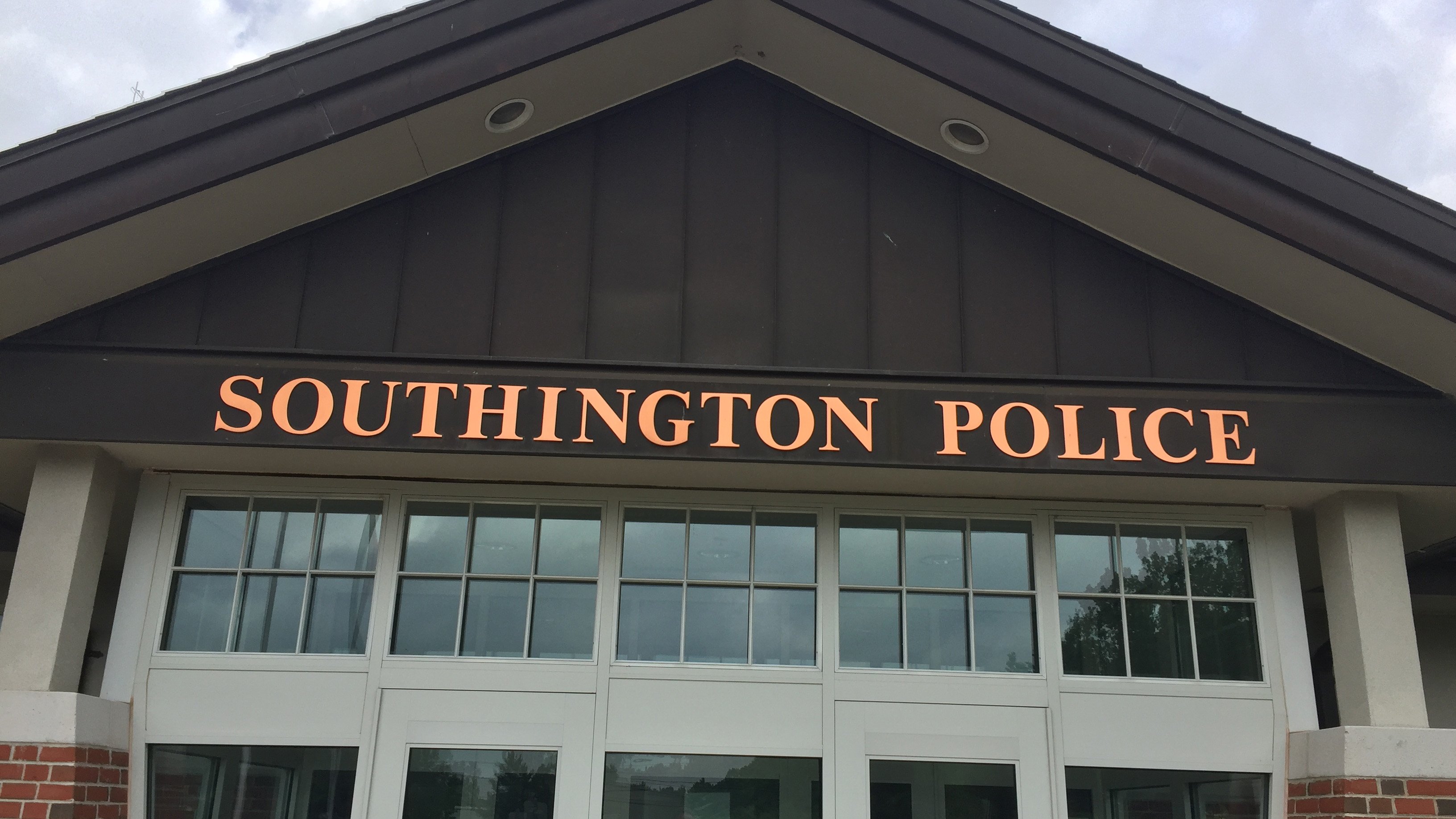 Southington Police Charge 3 With Vandalism at Factory Square - Vimarsana News