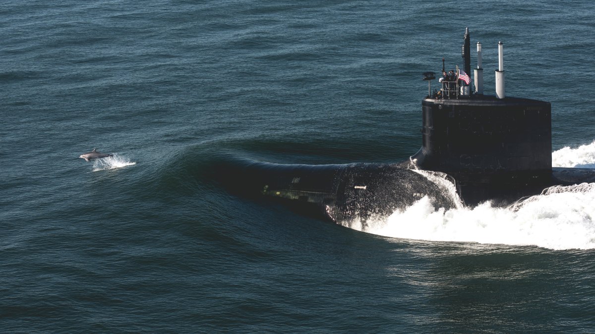 Navy Engineer Pleads Guilty to Selling Submarine Secrets - Vimarsana News