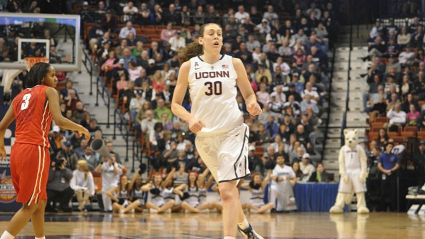 breanna stewart_3
