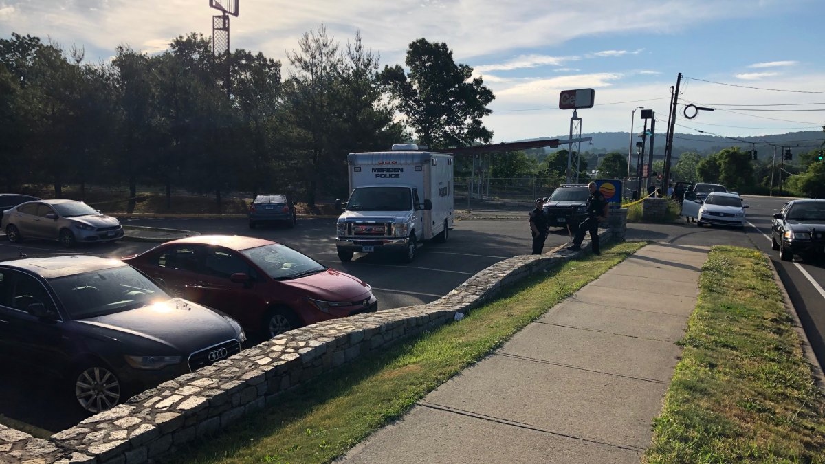 Police ID Man Found Dead in Meriden Hotel Parking Lot – NBC Connecticut