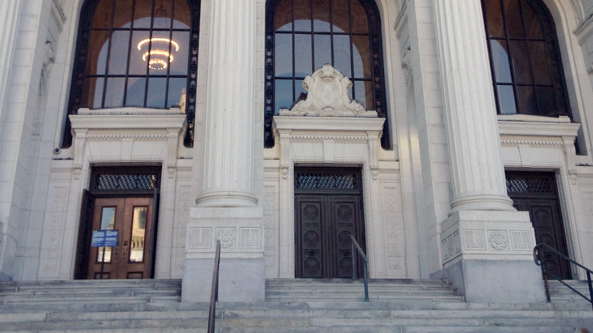 State Supreme Court Hears Arguments on Governor's Pandemic Powers - Vimarsana News