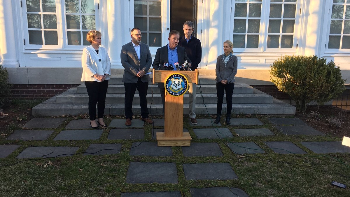 Gov. Lamont Issues Executive Order to Close All Schools After Monday