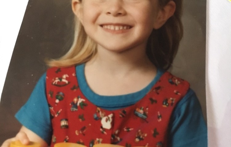 hanna who is this school photo