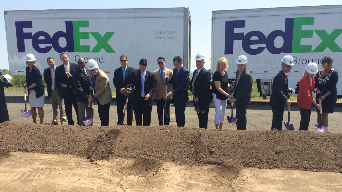 FedEx Ground Holds Groundbreaking Ceremony for New Hub in Middletown