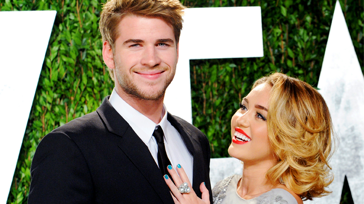 Miley Cyrus Liam Hemsworth engaged