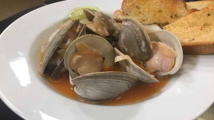 littleneck clams