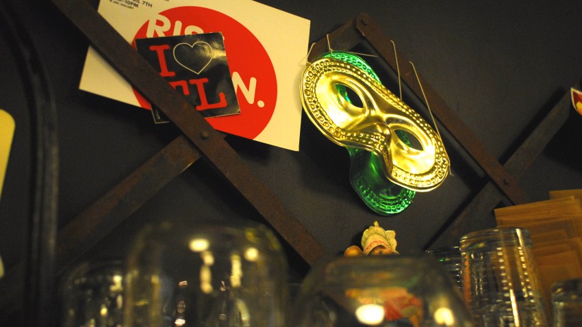 mardis gras mask