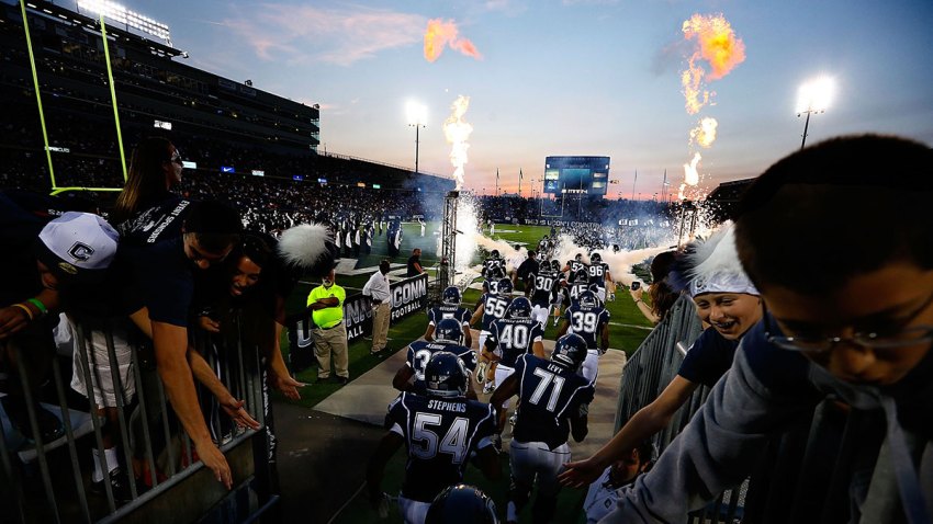 rentschler-field-2012-umass-uconn