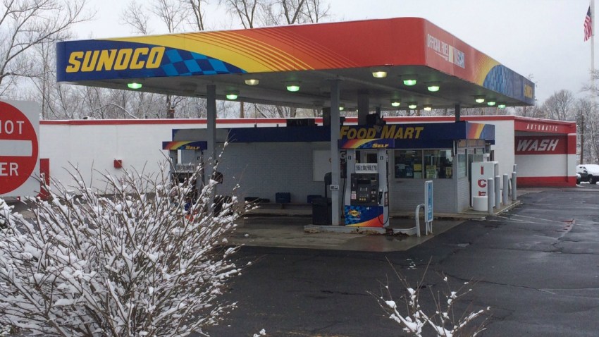 robbery at Enfield Sunoco