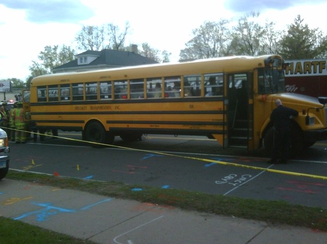 rsz_hartfordschoolbusax