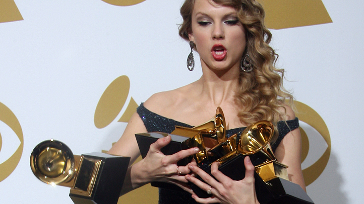 taylor-swift-grammys-drop