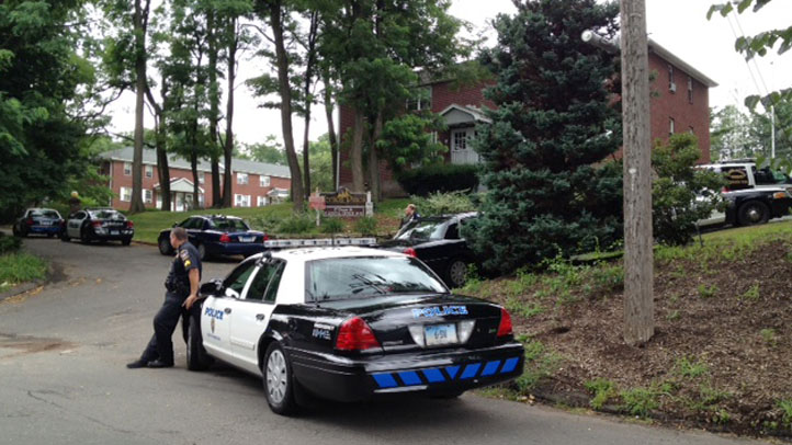 vernon pines standoff apartment complex