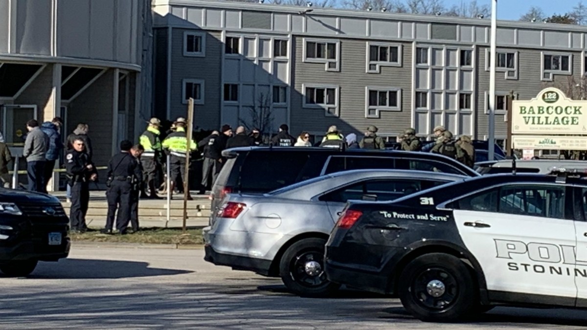 1 Victim, Gunman Dead in Shooting at RI Retirement Facility NBC
