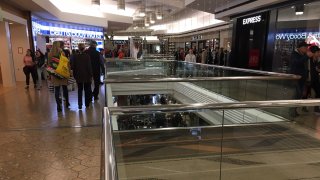 Dolphin Mall — Lease with Taubman