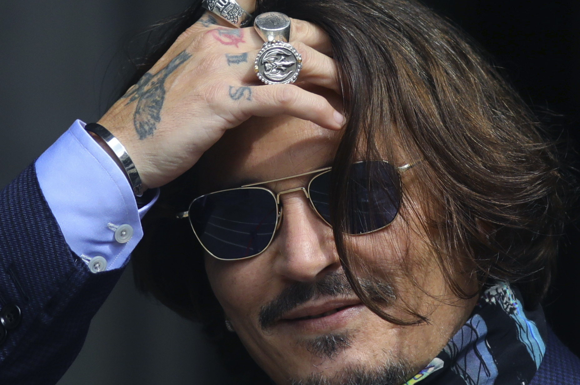 Johnny Depp Signs New Deal With Dior To Come Back as Face of Sauvage Cologne