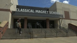 Classical Magnet exterior