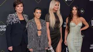 SANTA MONICA, CALIFORNIA - NOVEMBER 10: (L-R) Kris Jenner, Kourtney Kardashian, Khloé Kardashian and Kim Kardashian attend`Kim Kardashian the 2019 E! People's Choice Awards at Barker Hangar on November 10, 2019 in Santa Monica, California.