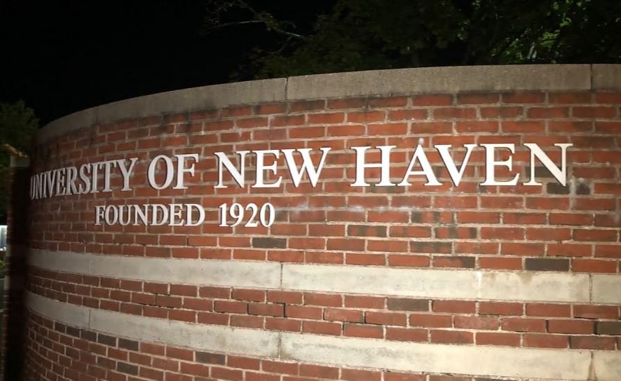 University of New Haven Students Robbed at Gunpoint: Officials - Vimarsana News