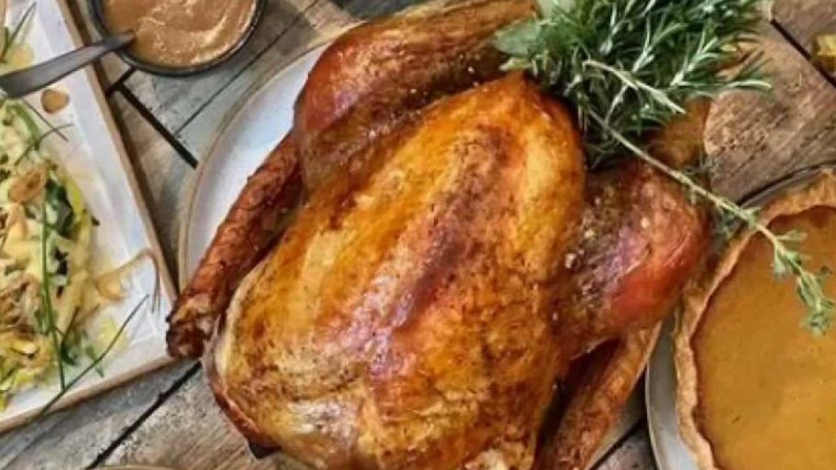 Kerbey lane thanksgiving menu 2024