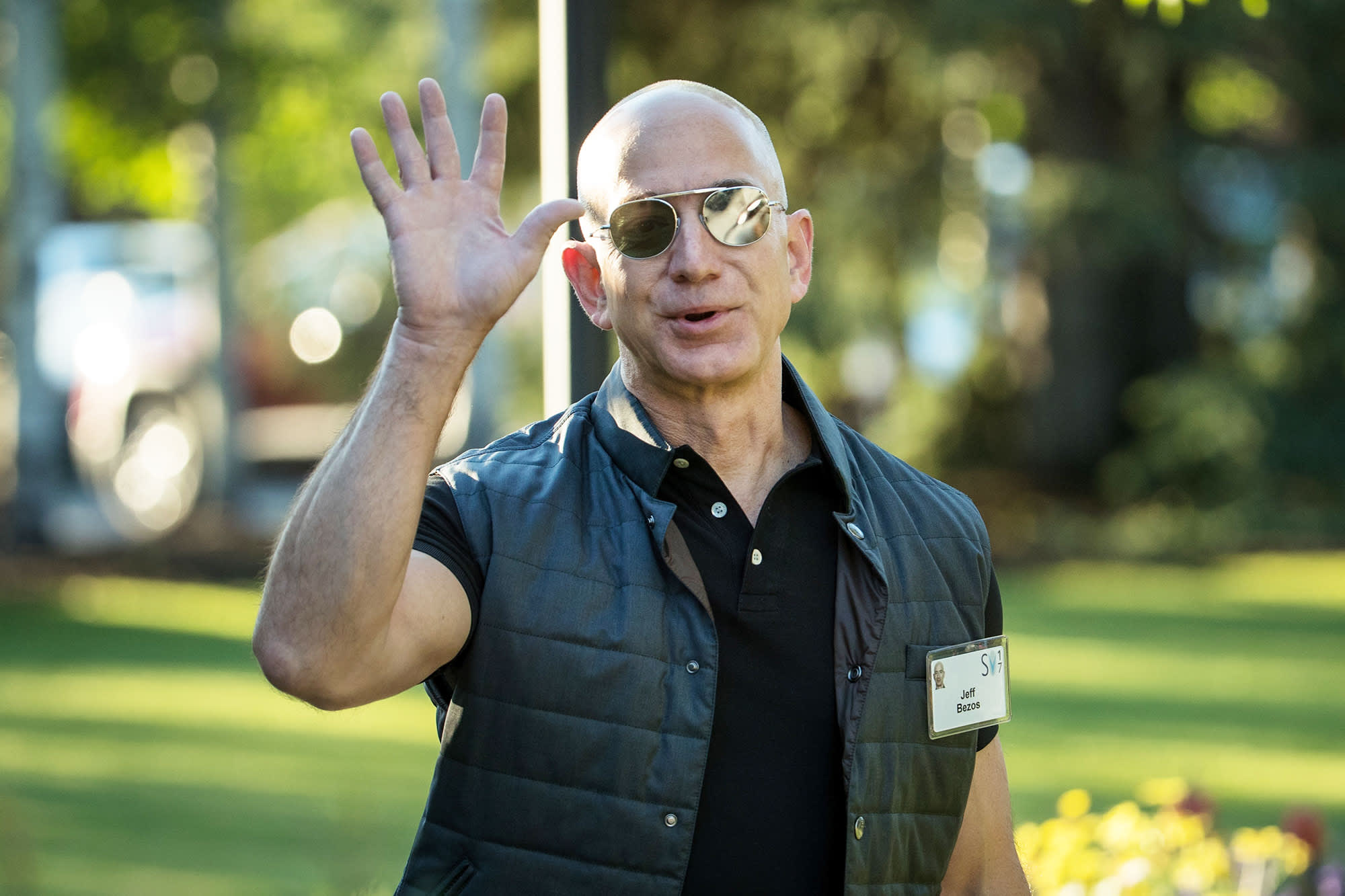 Amazon's New Custom T-Shirt Service Asks You to Upload Photos of Yourself - Vimarsana News