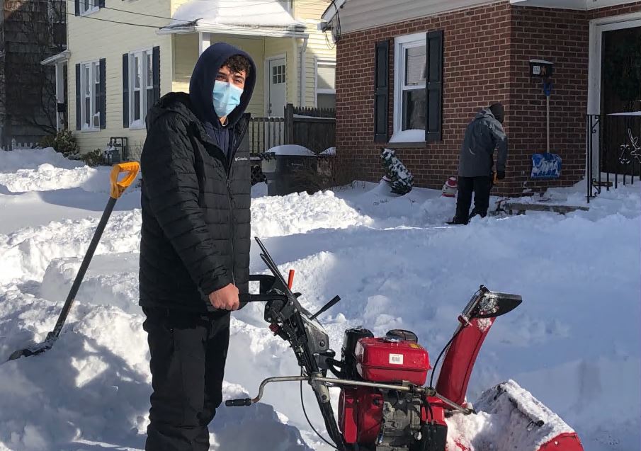 Digging Out, Neighbors Were Helping Neighbors - Vimarsana News
