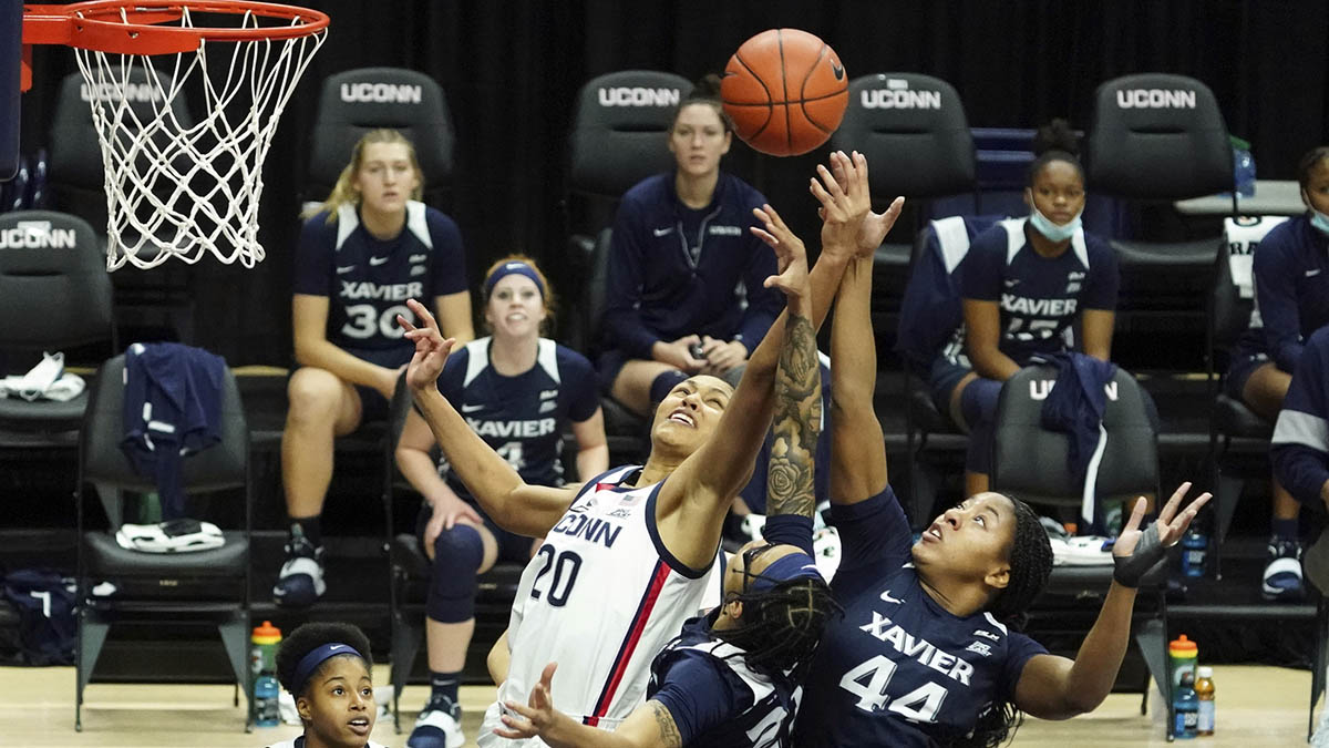 Williams Leads No 3 Uconn To 106 59 Rout Of Xavier Nbc Connecticut