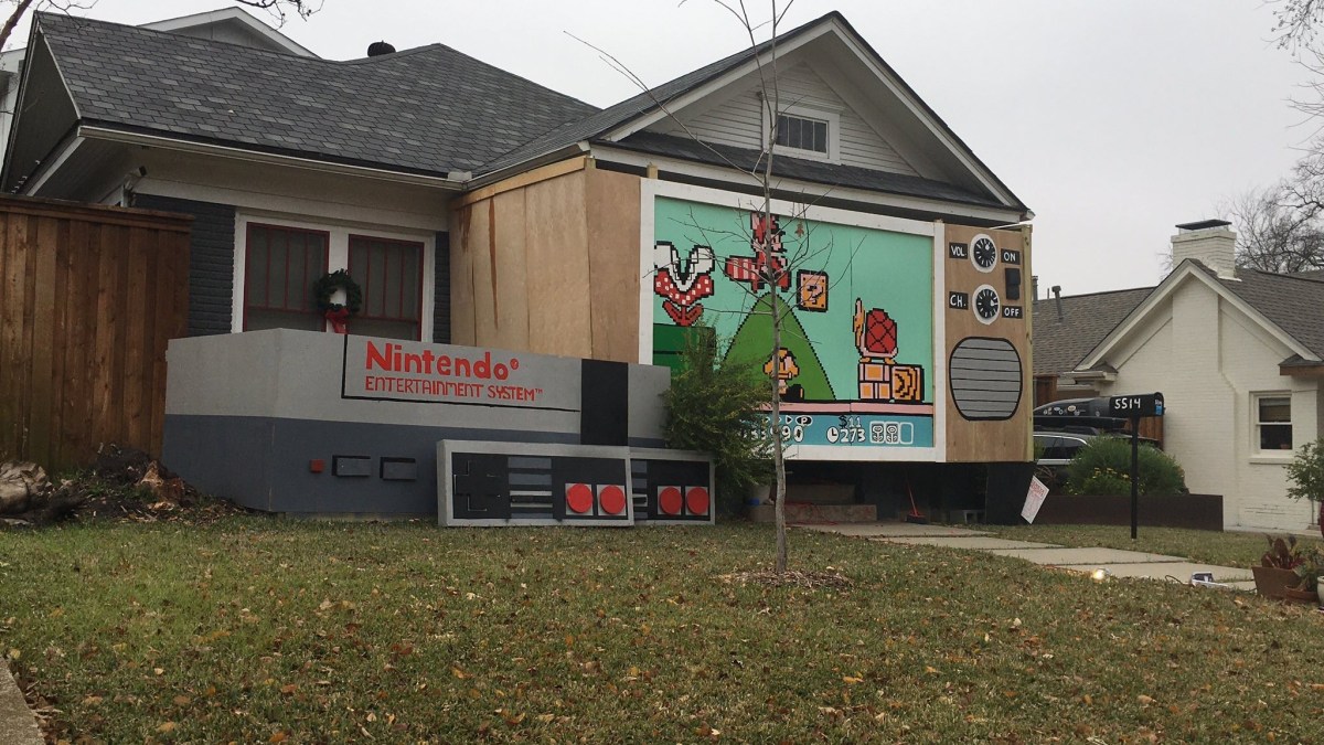 Dallas House Transformed In Nintendo, Super Mario Bros.  3 Game for the Holidays – NBC Connecticut