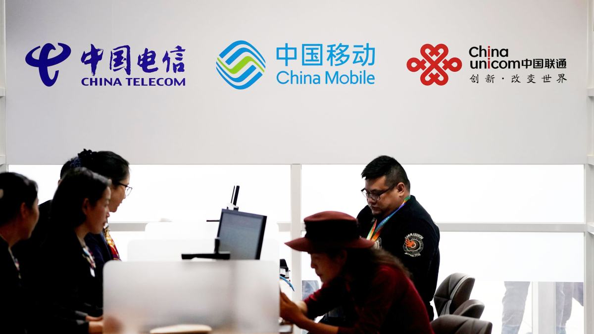 China's Major Telcos in Hong Kong Take a Beating Ahead of Trump's Investment Ban - Vimarsana News