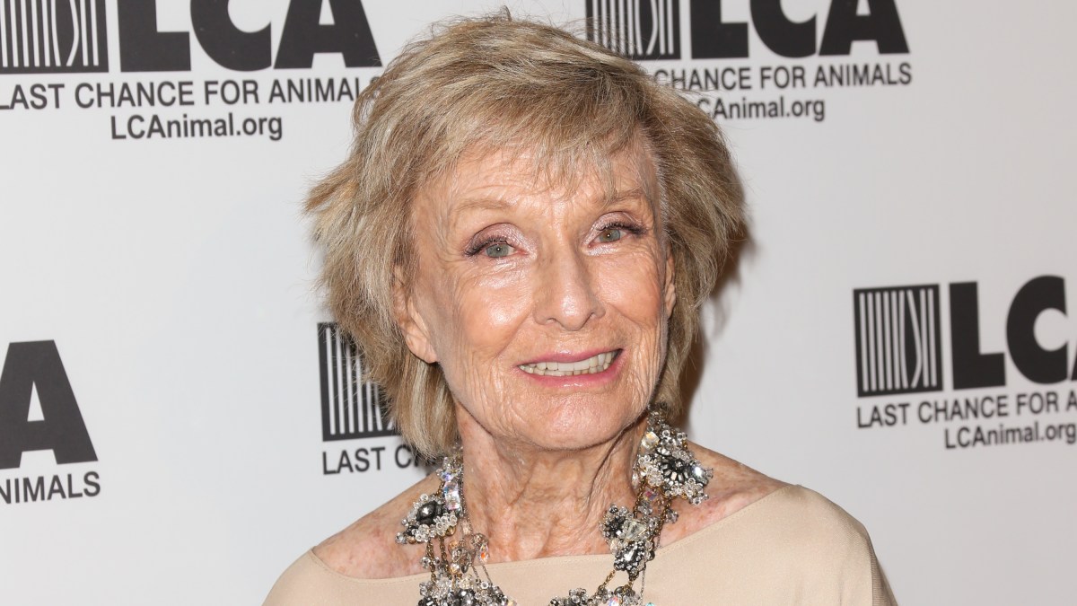 Cloris Leachman, Oscar and Emmy Winner, Dies at 94 – NBC Connecticut - Vimarsana News