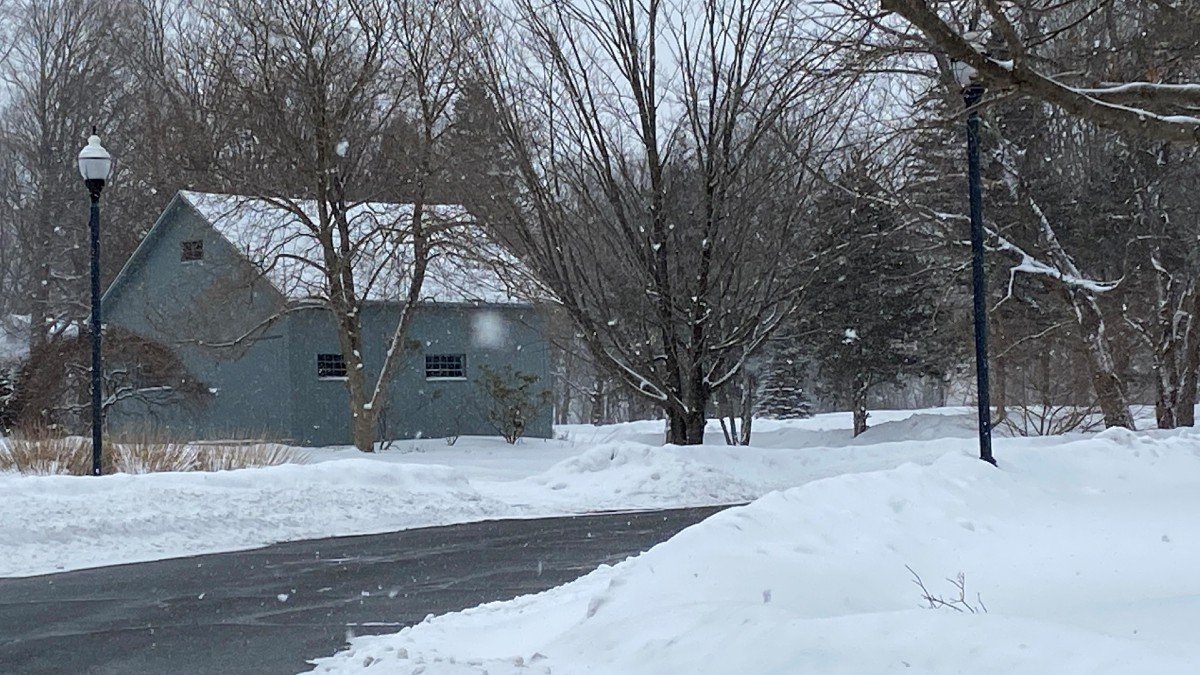 Final Coating of Snow Made Roads Slick Friday Night – NBC Connecticut