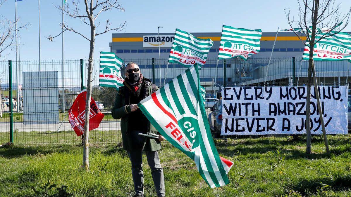 Amazon Workers Go on Strike in Italy Over Labor Conditions - Vimarsana News