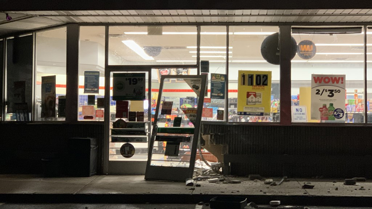 Burglars Rip Door Off Windsor Locks Valero With Truck Police NBC