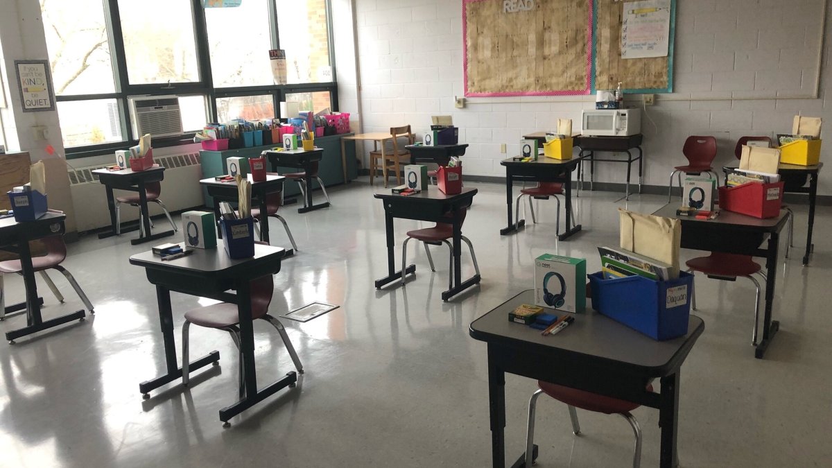 Governor to Mandate Masks in CT Schools for First Month of School NBC