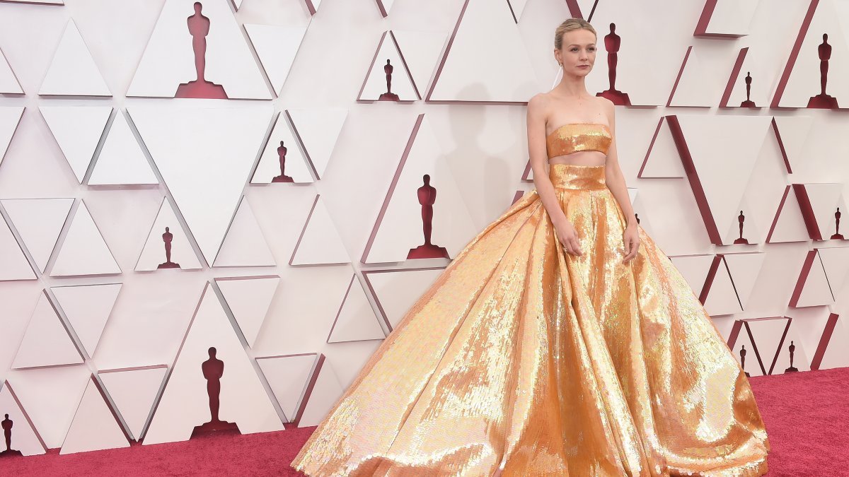 The Oscars Bring Back Red Carpet Glam in Whites, Reds, Gold The Oscars Bring Back Red Carpet Glam in Whites, Reds, Gold