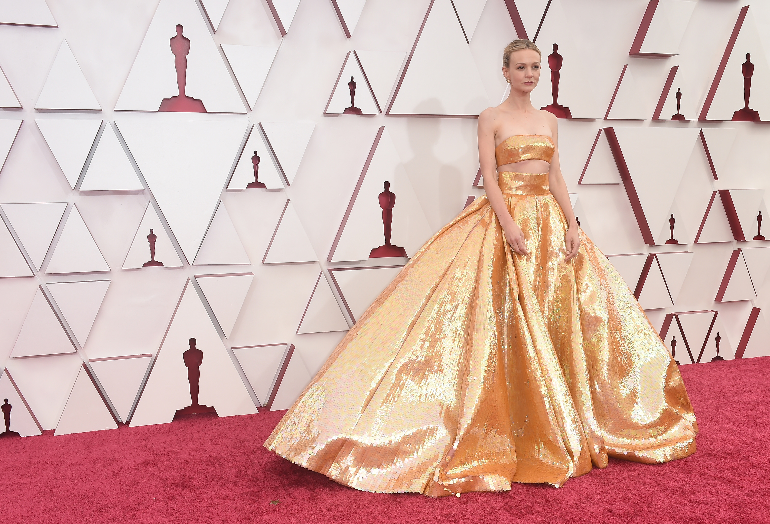 The Oscars Bring Back Red Carpet Glam in Whites, Reds, Gold The Oscars Bring Back Red Carpet Glam in Whites, Reds, Gold