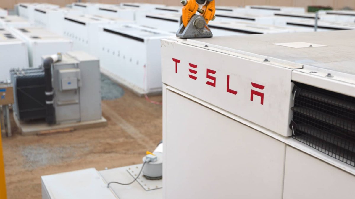 Australia Switches on Victoria Big Battery Powered by Tesla Megapacks - Vimarsana News