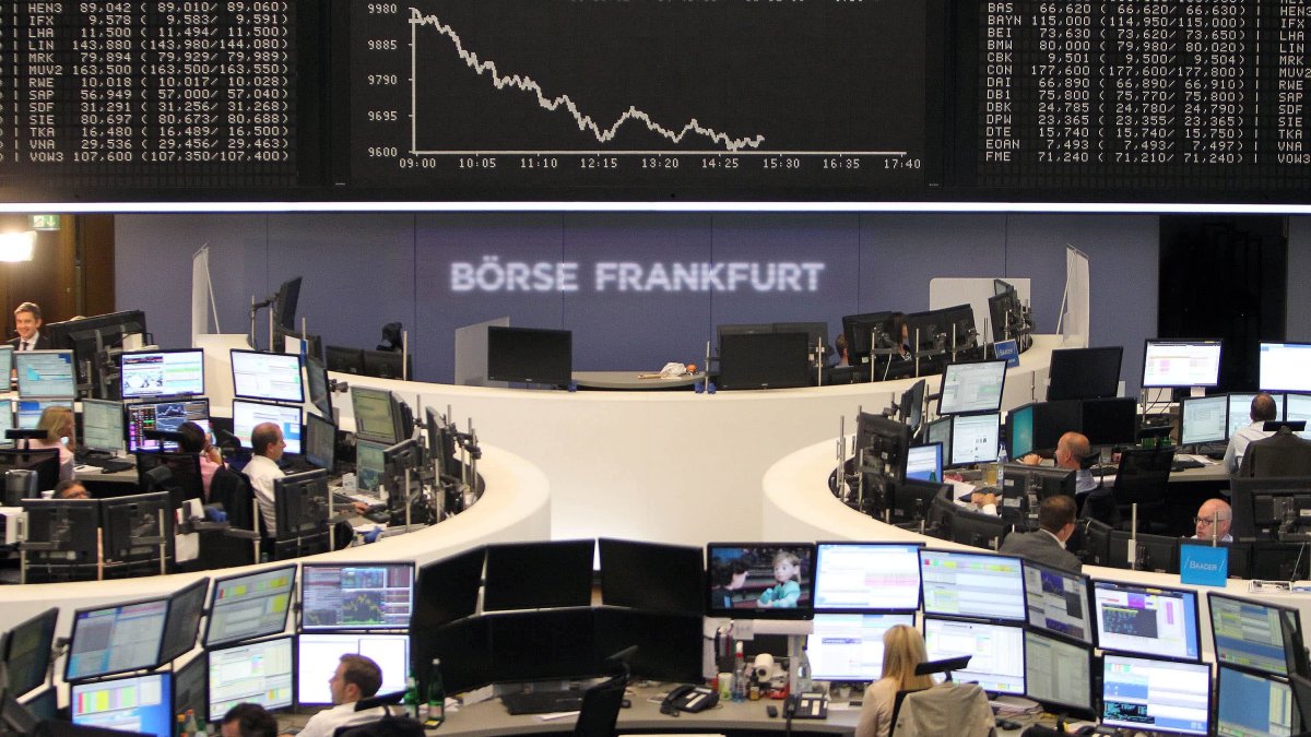 European Markets Mixed as Investors React to Earnings, Await Bank of England Decision - Vimarsana News