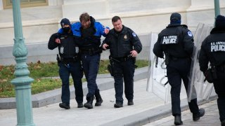 us capitol police officer injured jan 6 2021