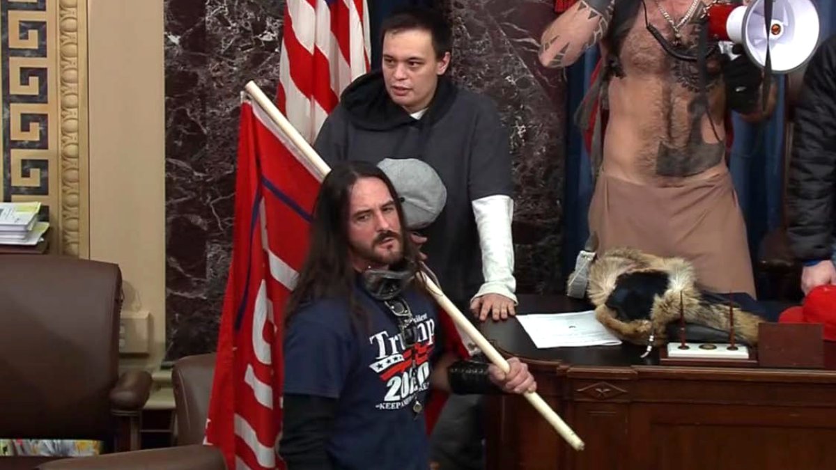 'We Were Lied to': Some Jan. 6 Rioters Blame Trump for Misleading Them - Vimarsana News